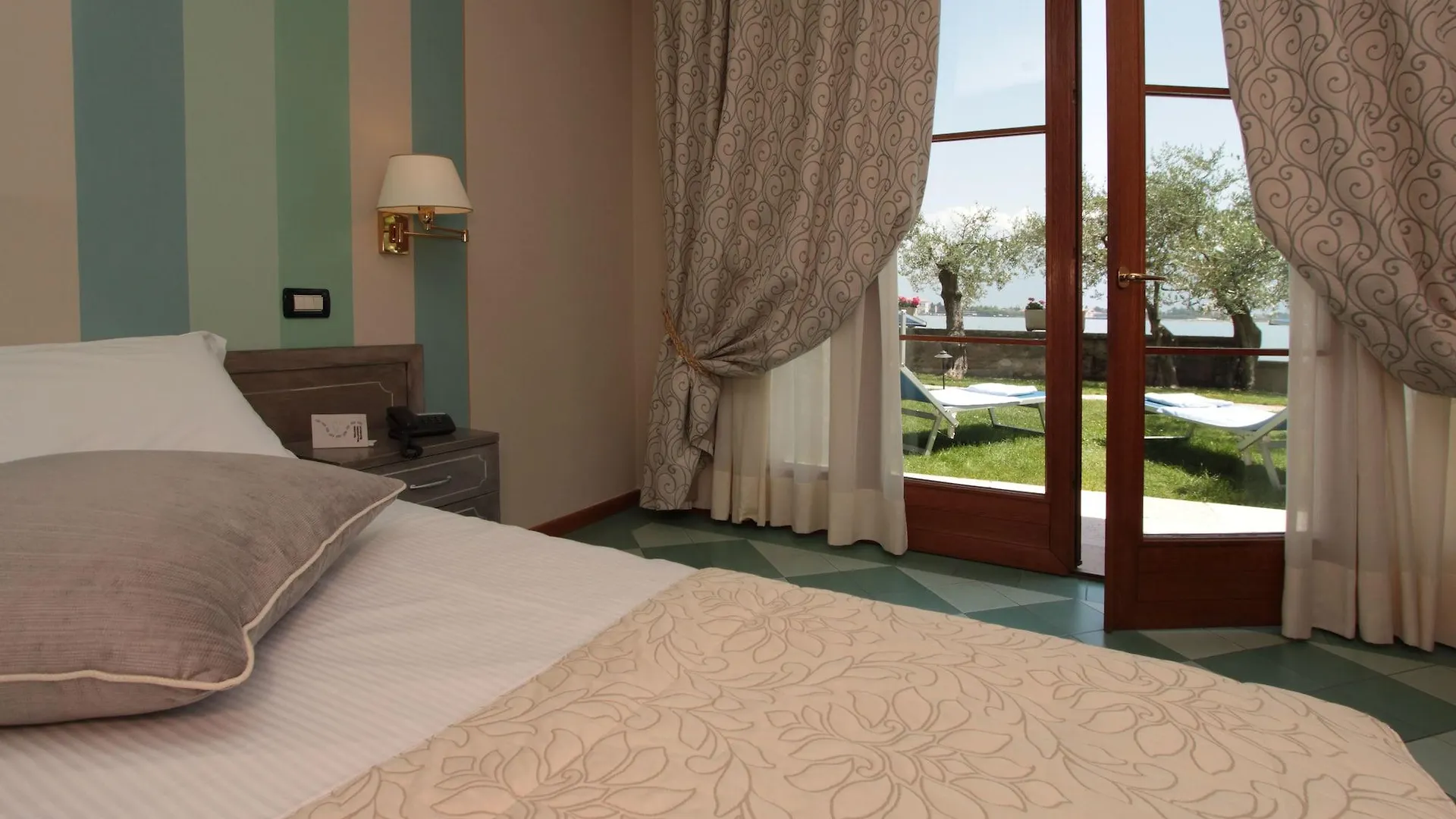 Hotel Villa Maria Au Lac - Estella Hotels Italia Toscolano Maderno 4*,