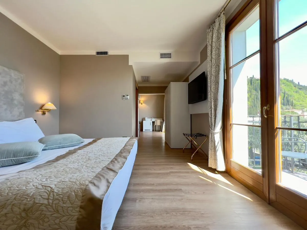 Hotel Villa Maria Au Lac - Estella Hotels Italia Toscolano-Maderno 4*,
