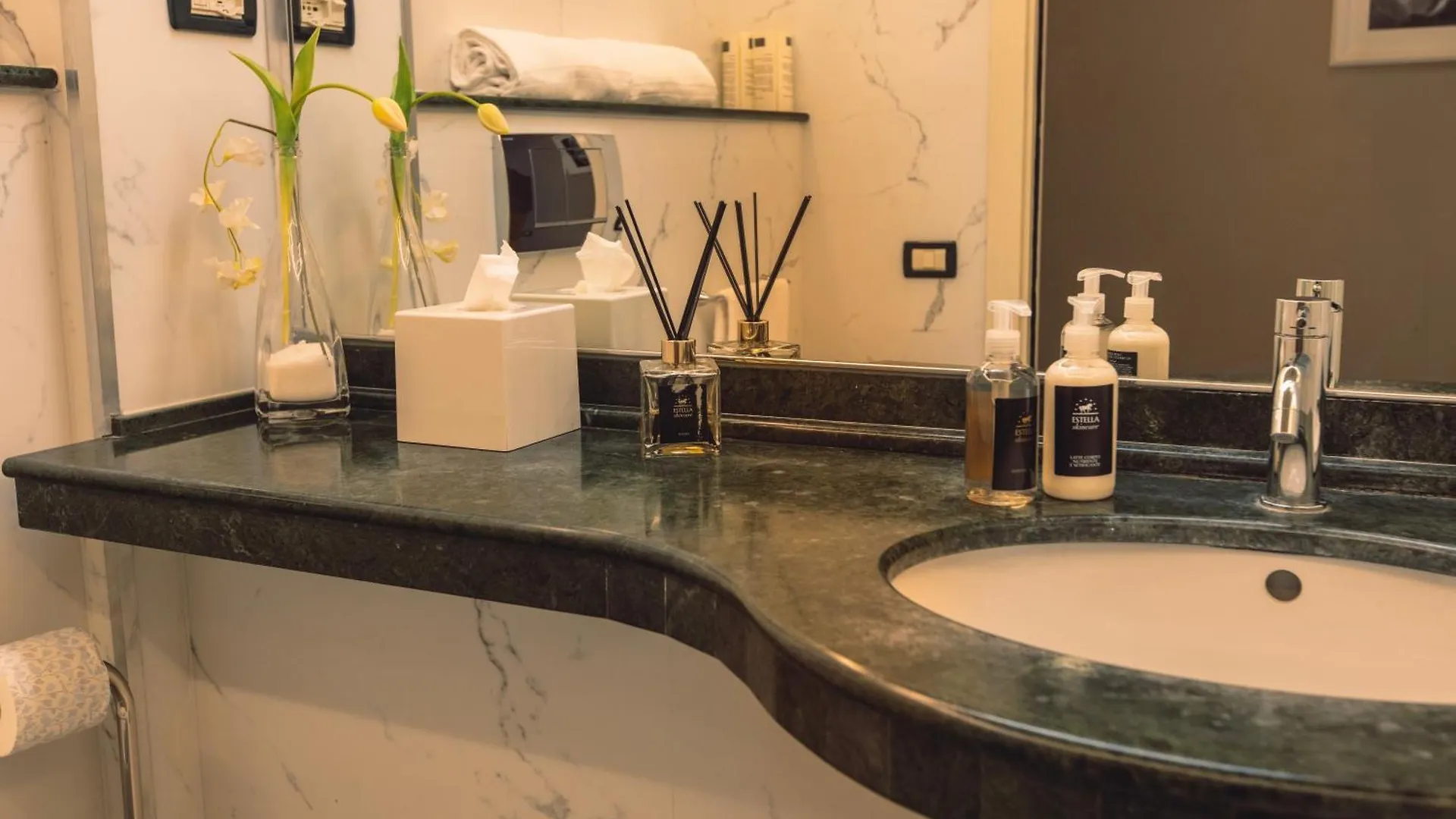 Hotel Villa Maria Au Lac - Estella Hotels Italia Toscolano-Maderno 4*,  Italia