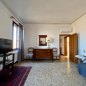  Appartement Calle San Giacomo Italie